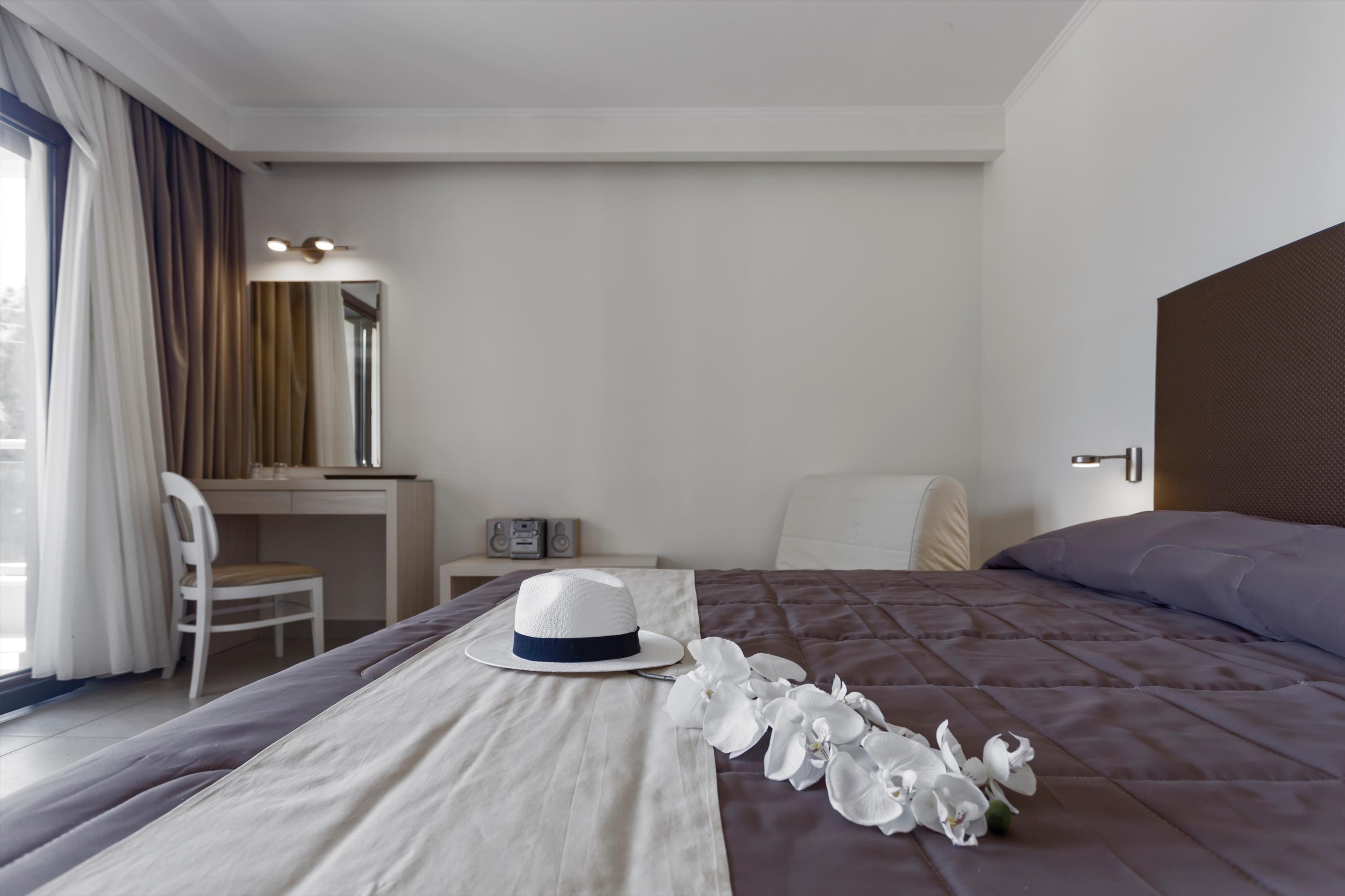Lagomandra Hotel And Spa Exterior foto